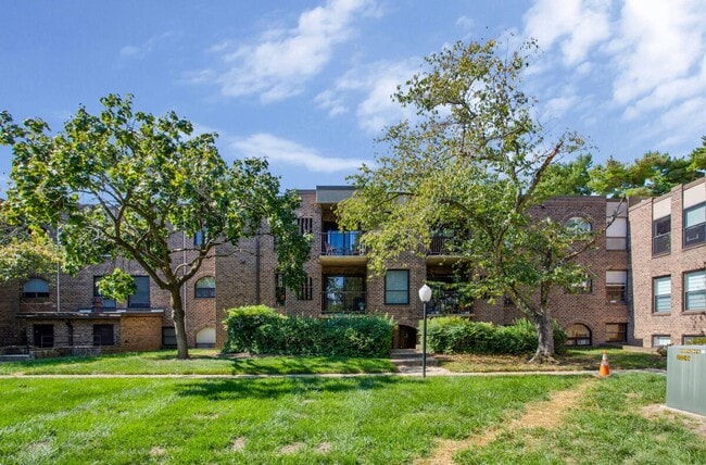 Building Photo - 2 bedroom 2 full bath condo in Annapolis - Ready Now!