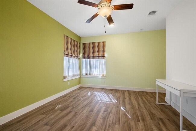 Building Photo - 16205 Coral Stone Way