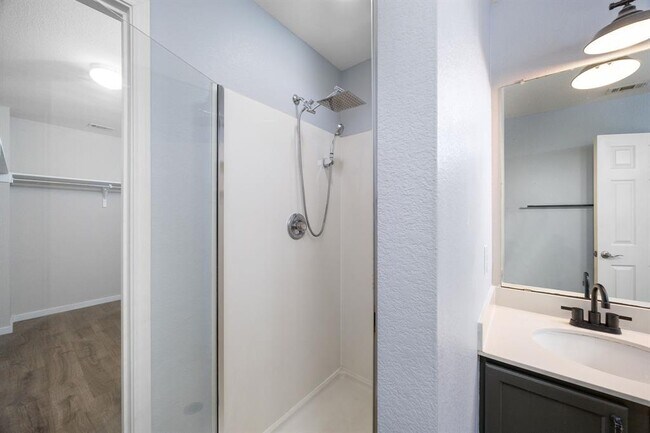 Building Photo - 8909 Winter Haven Rd