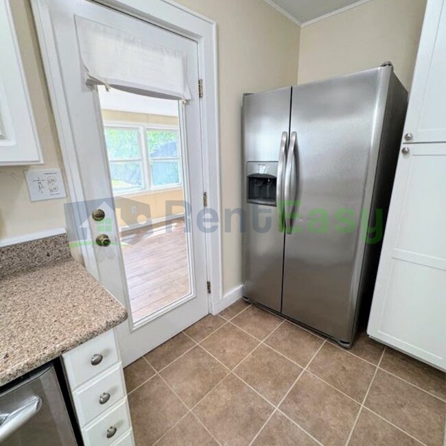 Building Photo - 6010 Upper Brandon Pl