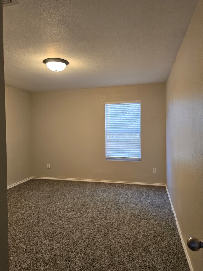 Building Photo - 8114 Furlong Gate