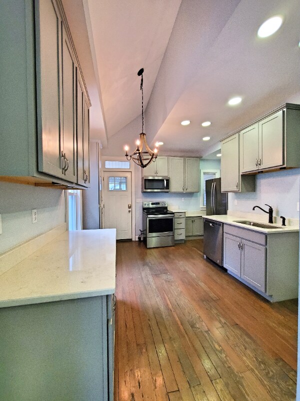 Building Photo - 142 E Maynard Ave