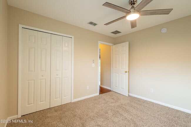 Building Photo - 1341 Grey Feather Ln