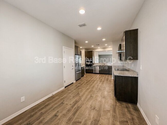 Building Photo - 20167 W Buchanan St