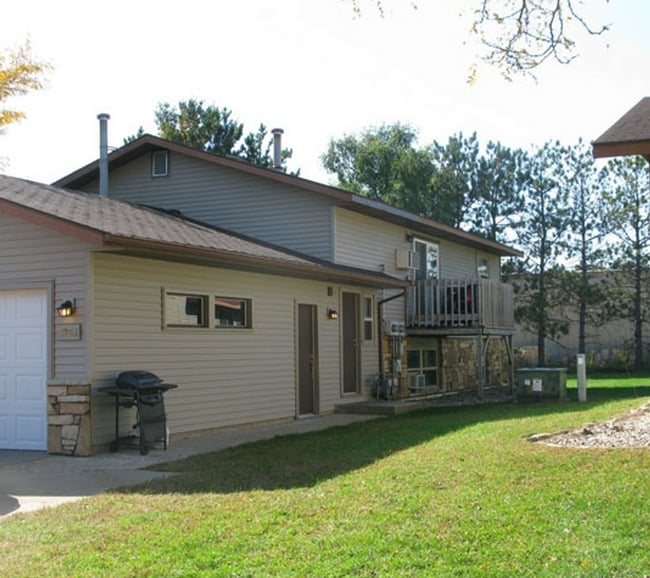 Building Photo - 3263-3263 Wanta Dr