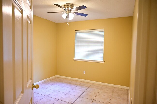 Building Photo - 4530 Topaz Trail Dr