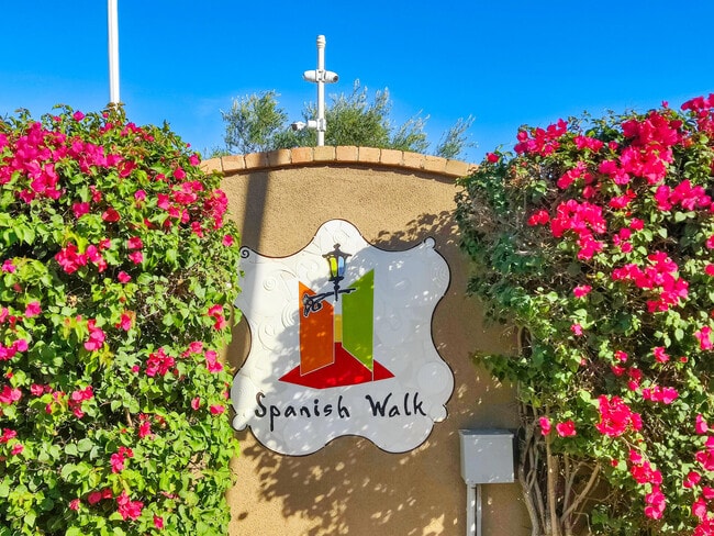 Building Photo - 520 Calle Vibrante