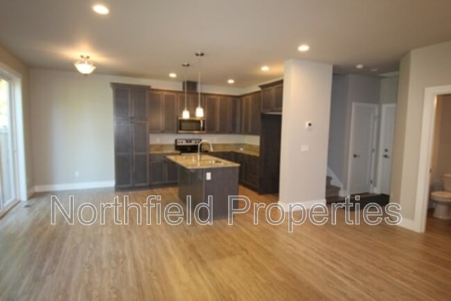 Building Photo - 4857 100th St NE