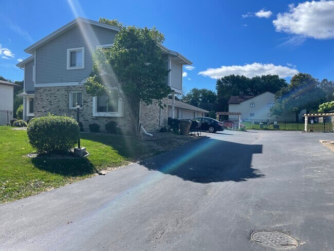 Building Photo - 2018 McKenna Blvd
