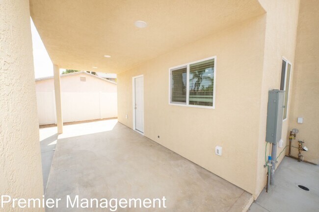 Building Photo - 605-609 Prescott Ave