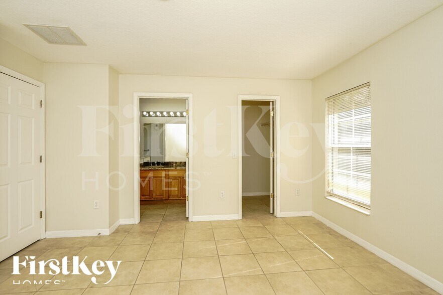 Building Photo - 1905 Eden Dr