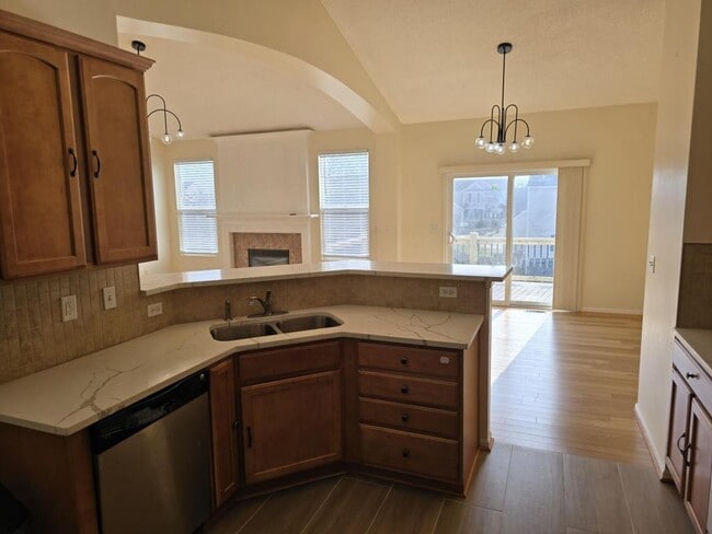 Building Photo - 4909 NE 78th St