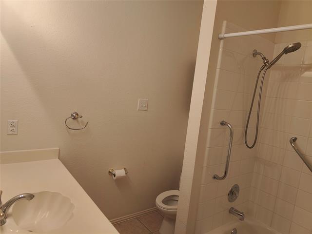 Building Photo - 9909 Belfort Dr
