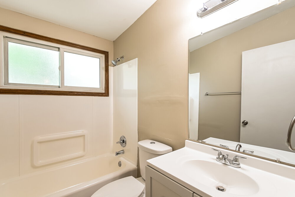 Building Photo - 790 Pebble Ln