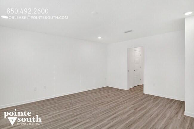 Building Photo - 32062 Lyon Rd