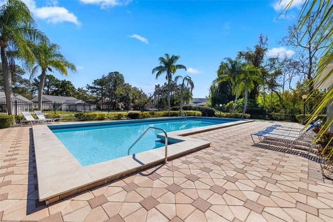 Building Photo - 245 Petrea Dr