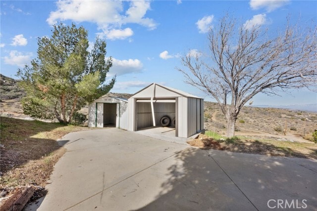 Building Photo - 1138 Lakeview Dr