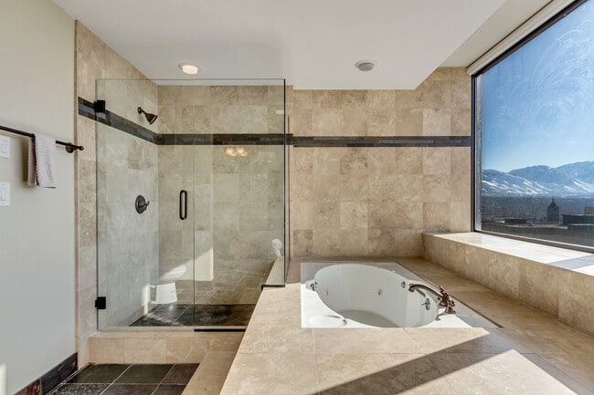 primary bath w/ SE views - 44 W Broadway