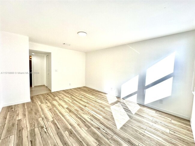 Building Photo - 2301 S Ocean Dr