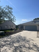 Building Photo - 11554 Thurston Way