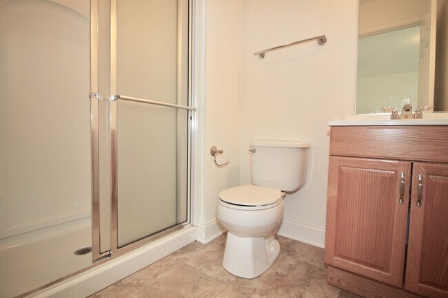 Building Photo - Stonecrest Drive