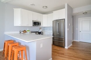 Building Photo - 172 Kimball Ave