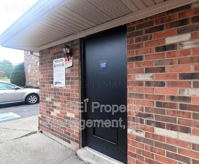 Building Photo - 1603 Gagel Ave