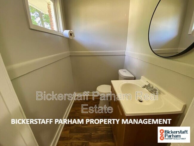 Building Photo - 4163 Swann St