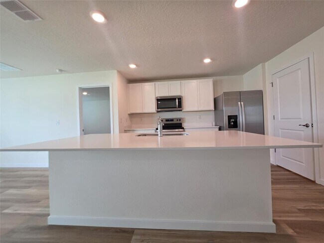Building Photo - 4631 SW 88 Pl