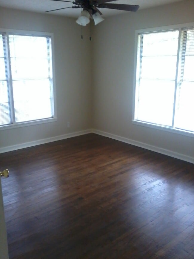 bedroom 2 - 4303 College Main St