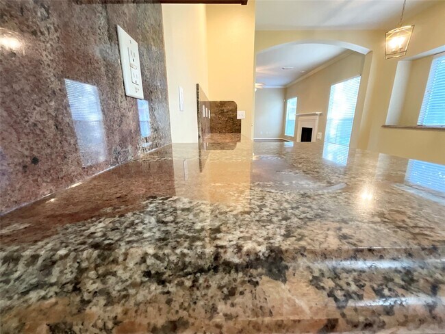 Building Photo - 17607 W Copper Lakes Dr