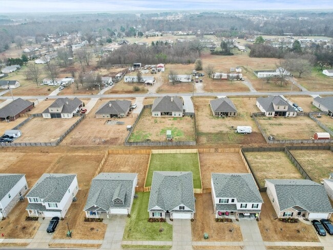 Building Photo - 18818 Cottontail Ln