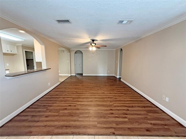 Building Photo - 18421 Sunrise Oaks Ct
