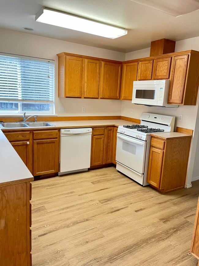 Building Photo - Beautiful Home on Indiana Drive in Ellensburg