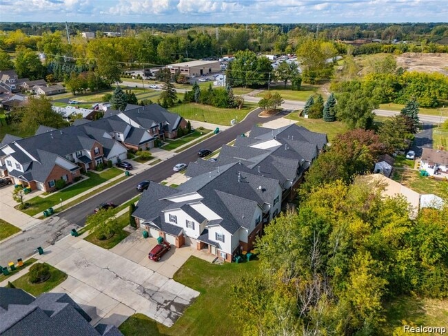 Building Photo - 17157 Higdon Dr