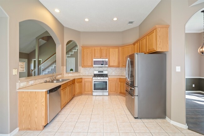 Building Photo - 406 Stockbridge Ln