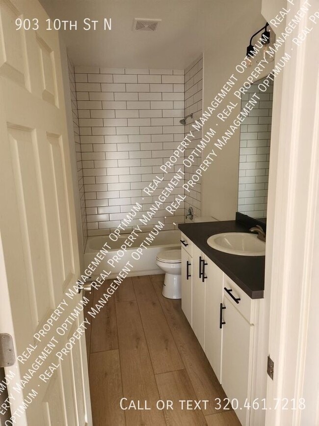 Building Photo - 903 10th St N