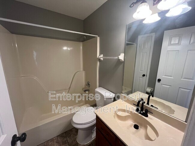 Building Photo - 1744 Camille Way