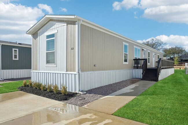 Building Photo - 1606 American Dr