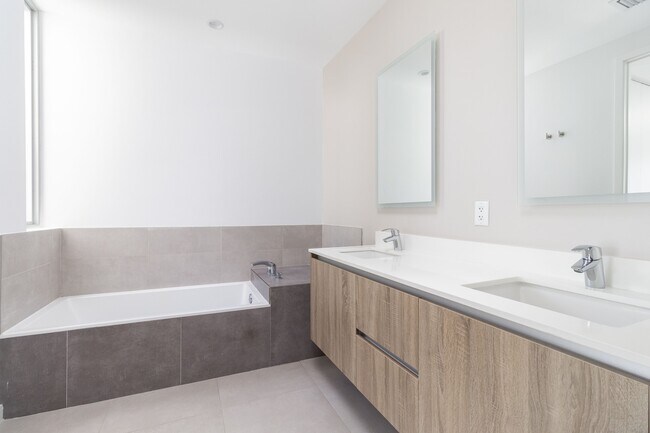 3 full bathrooms - 545 SW 11th St