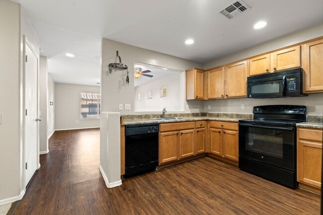 Building Photo - 6066 S Cedar Elm Ln