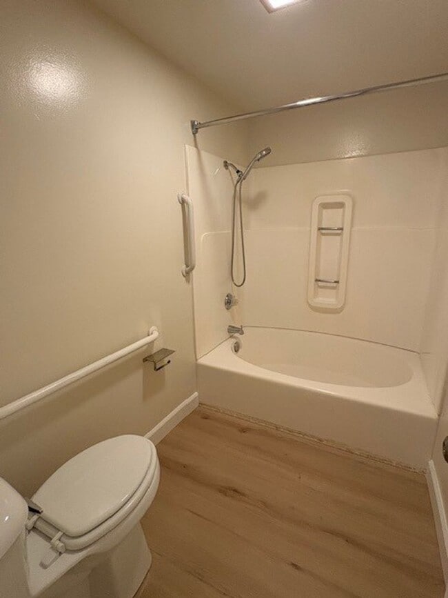 Building Photo - Peaceful Senior Living 55+ in the Heart of...