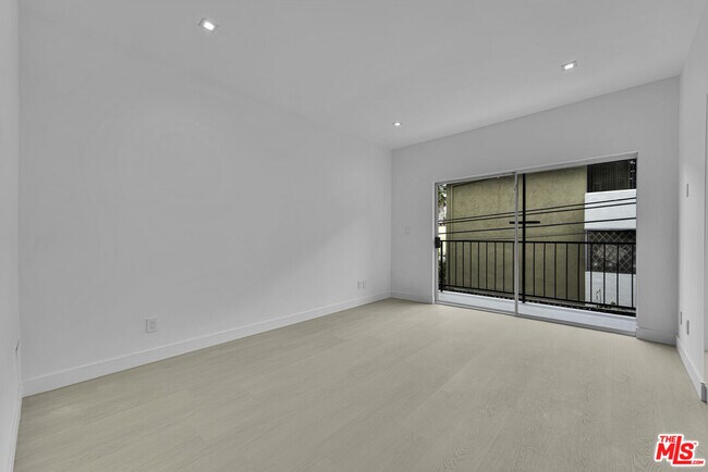 Building Photo - 10630 Wilkins Ave