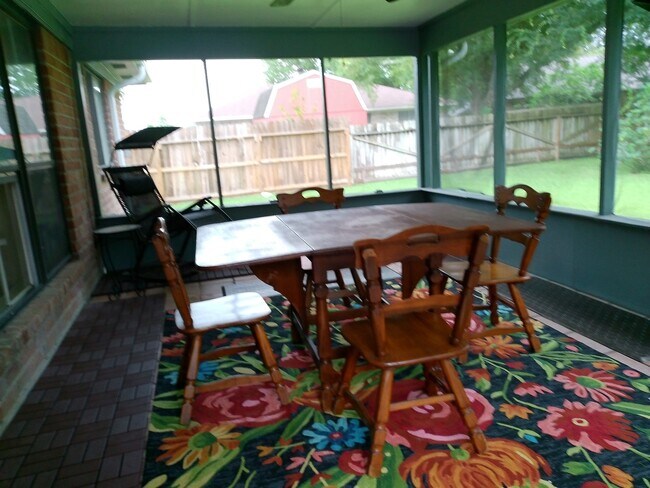 Building Photo - 335 Anchor Way