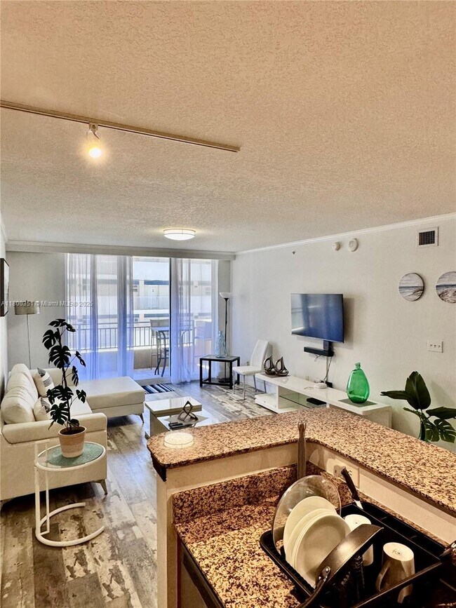 Building Photo - 2080 S Ocean Dr