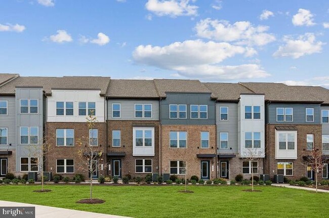 Primary Photo - 1171 Herndon Pkwy