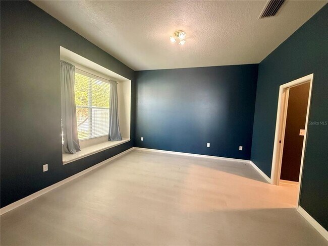 Building Photo - 31819 Blythewood Way