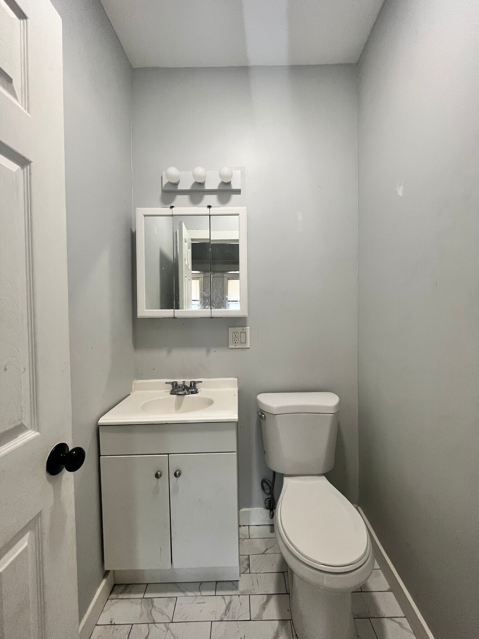 Building Photo - 5 Morton Pl