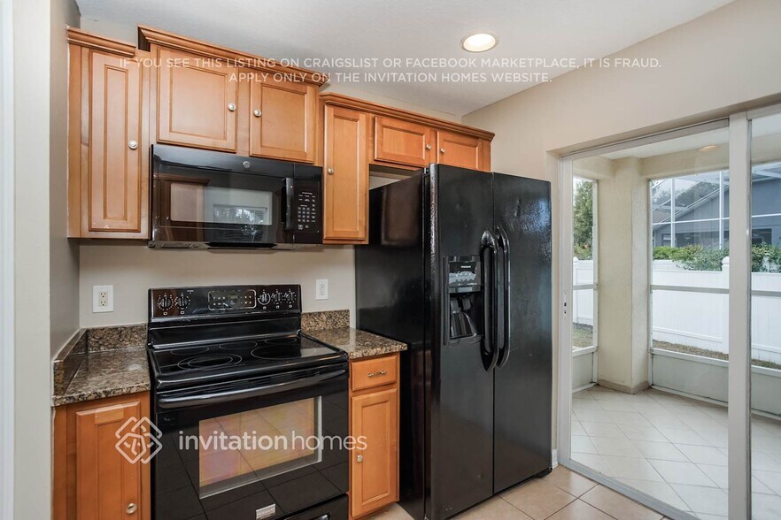 Building Photo - 10232 41st Ct E