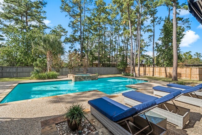 Building Photo - 25307 Piney Bend Ct